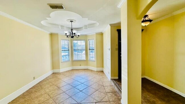Building Photo - 409 Potranca Ct