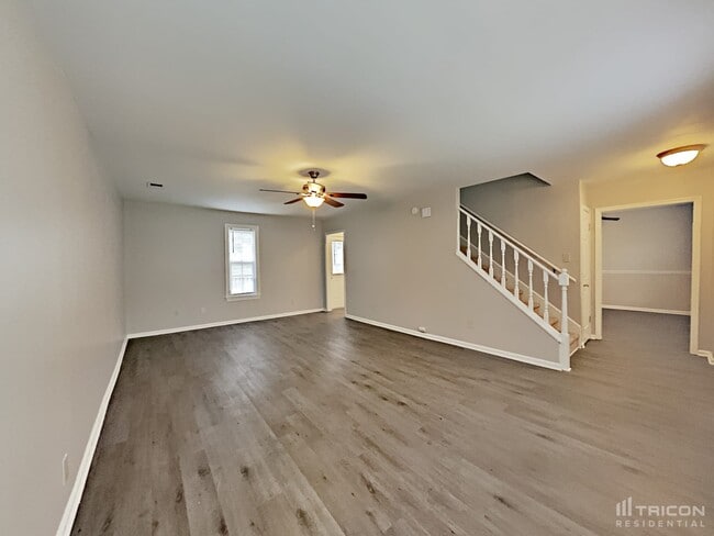 Building Photo - 120 Kenton Dr
