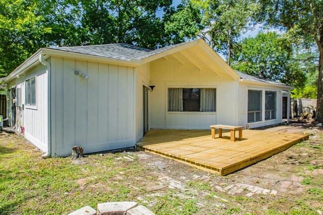Foto del edificio - 16243 Olive Glen Dr