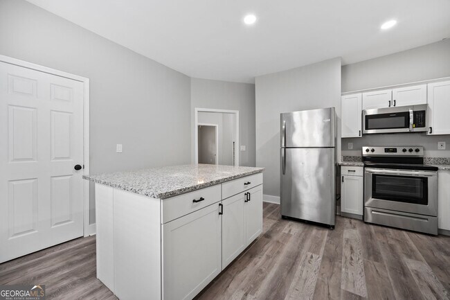 Foto del edificio - 1126 Briarcliff Pl NE