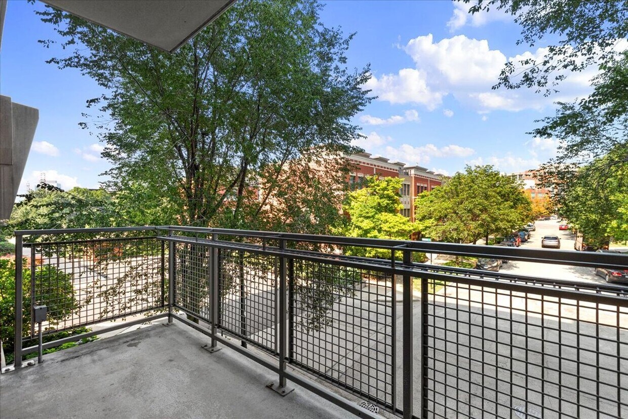 Foto principal - 1000 N Kingsbury St