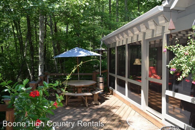 Building Photo - 4 br, 5.5 bath House - 180 Huntingdon