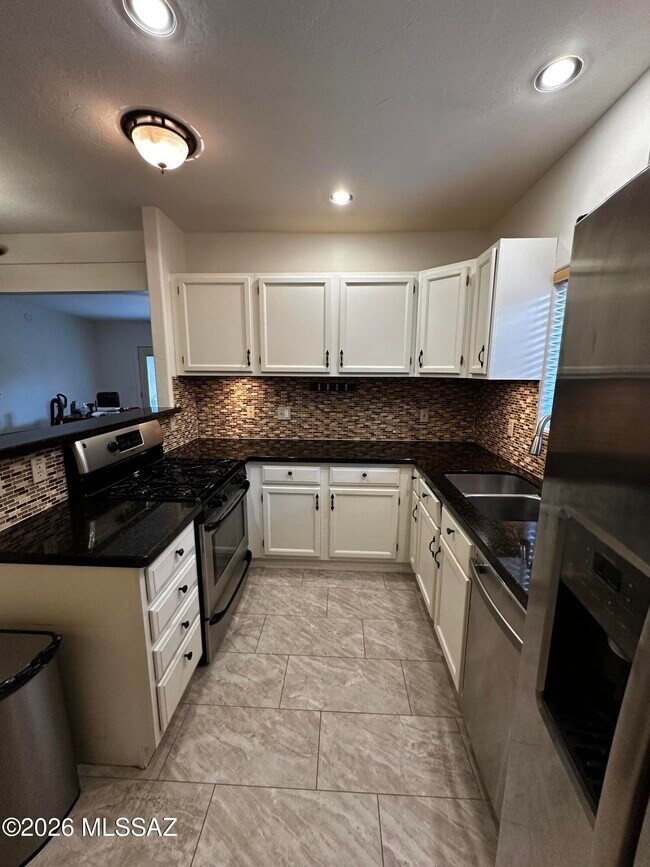 Foto del edificio - 5836 E Lee St