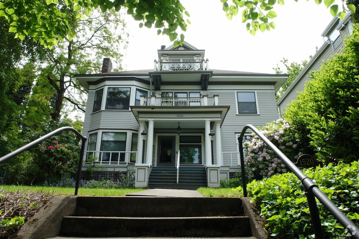 Foto principal - 1520 SW Montgomery St