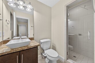 Building Photo - 4608 Nett St