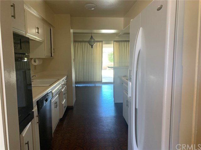 Building Photo - 46165 Burroweed Ln