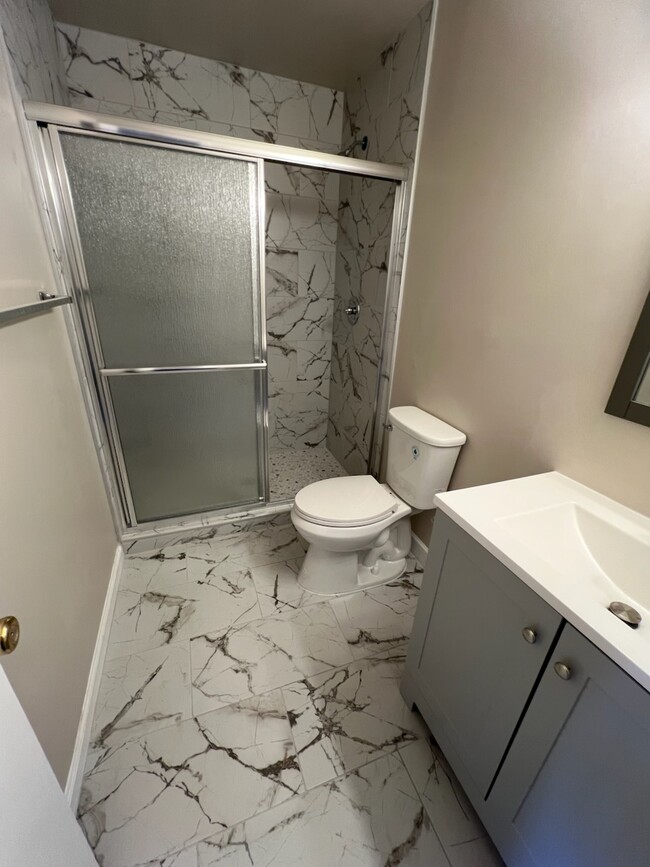 Foto del edificio - 4622 Whitaker Pl