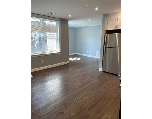 Foto del edificio - 535 E 4th St