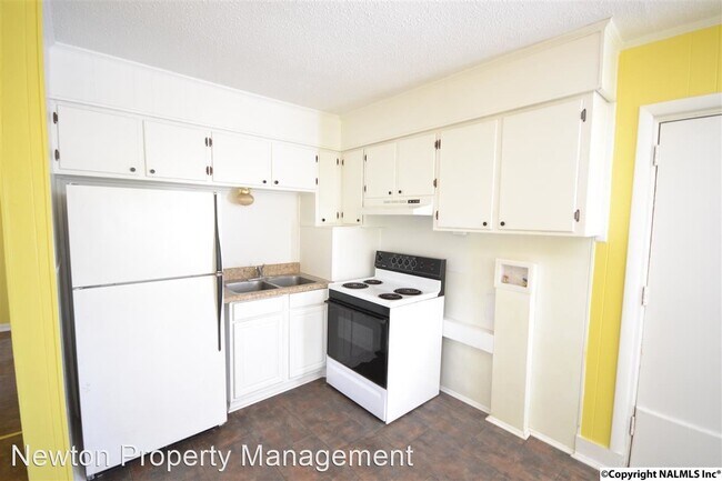 Building Photo - 3 br, 1 bath House - 11850 Snake Road