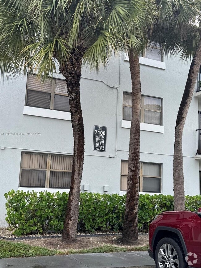 Building Photo - 7100 NW 179th St