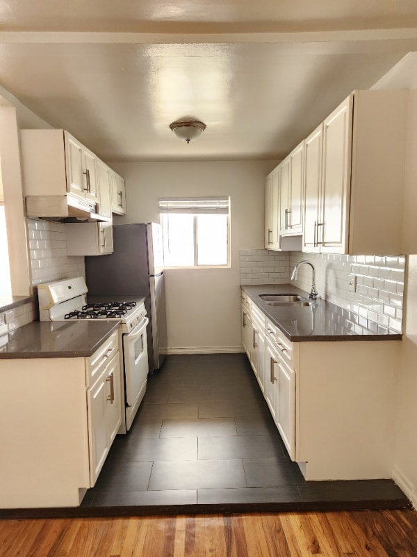 Foto del edificio - 1231 N Formosa Ave