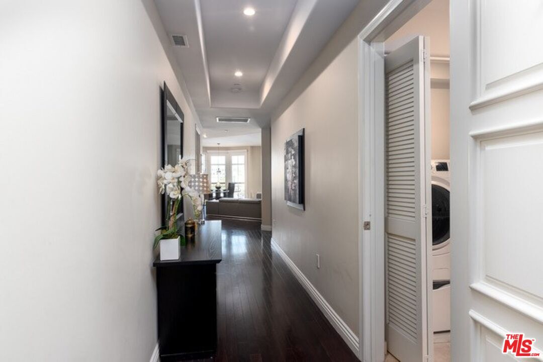 Foto principal - 456 Caruso Ave