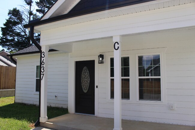 Building Photo - 3637 Guess Rd