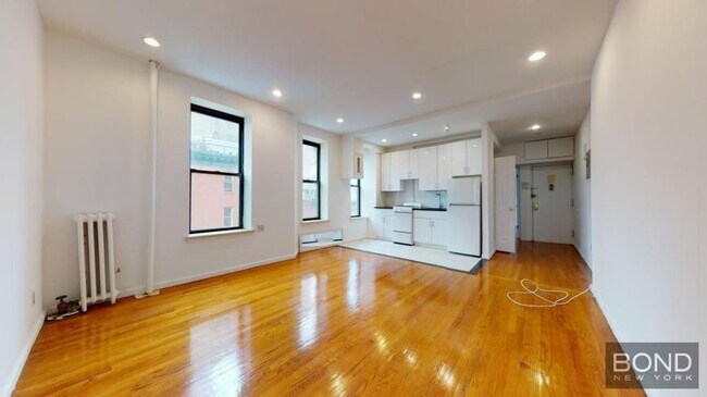 Foto del edificio - 3 bedroom in Manhattan NY 10003