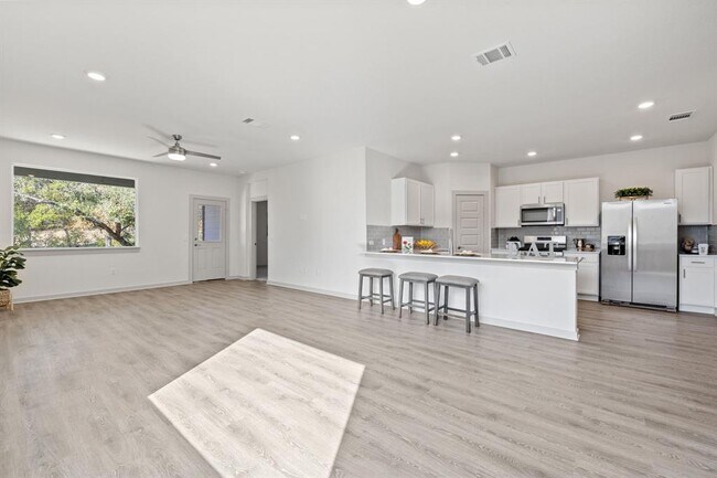 Foto del edificio - 212 Florenz Ln