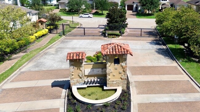 Building Photo - 7511 Raes Creek Dr