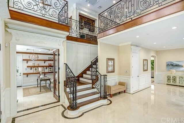 Foto del edificio - 100 W Woodruff Ave