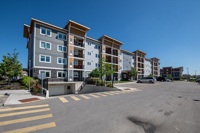 Building Photo - 772 Paisley Rd