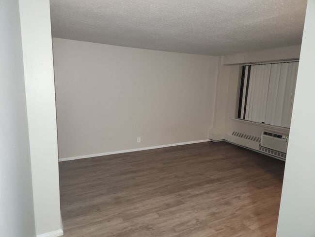 Foto del interior - 600A LLC