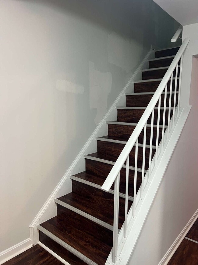 Foto del edificio - "Charming 3-Bedroom Townhouse in Frederick...
