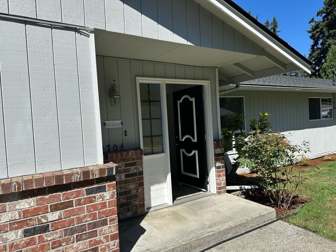 Foto principal - 12704 95th Ave Ct E