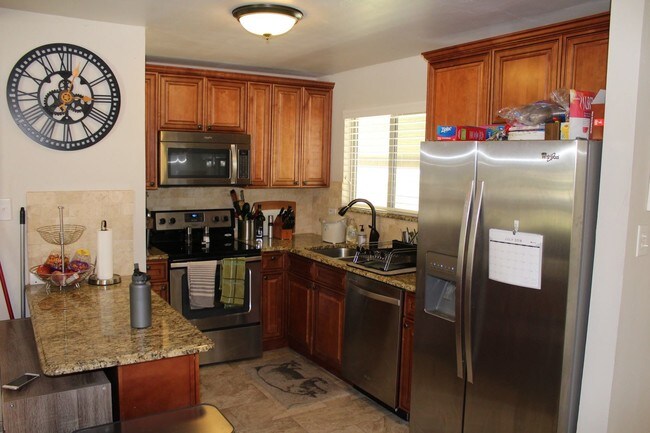 Foto del edificio - 3 br, 1 bath House - 1420 South Leyden Street