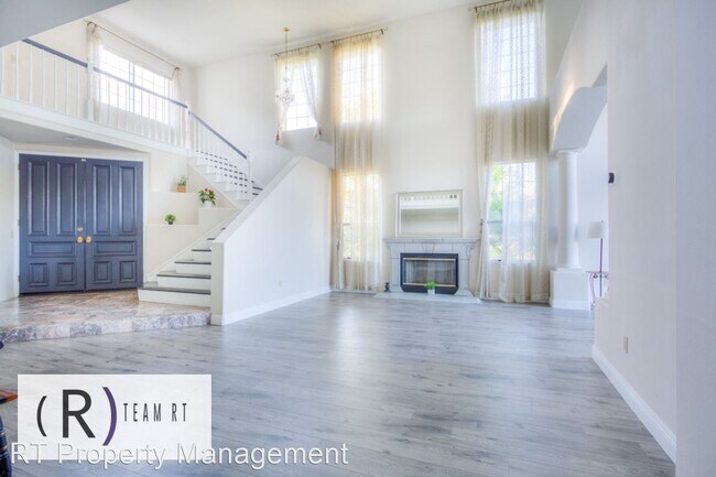 Building Photo - 4 br, 3.5 bath House - 2060 Ashington Dr