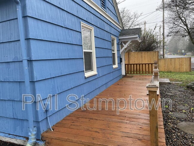 Foto del edificio - 6016 NE Alberta St