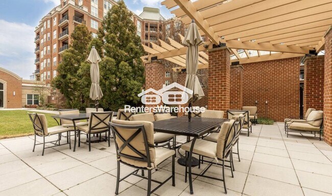 Foto del edificio - 12500 Park Potomac Ave