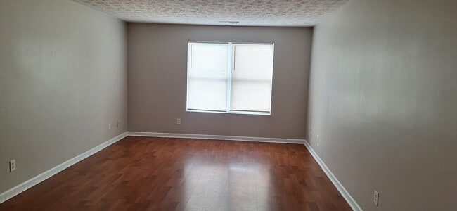 Building Photo - 8301 Waldrop Pl