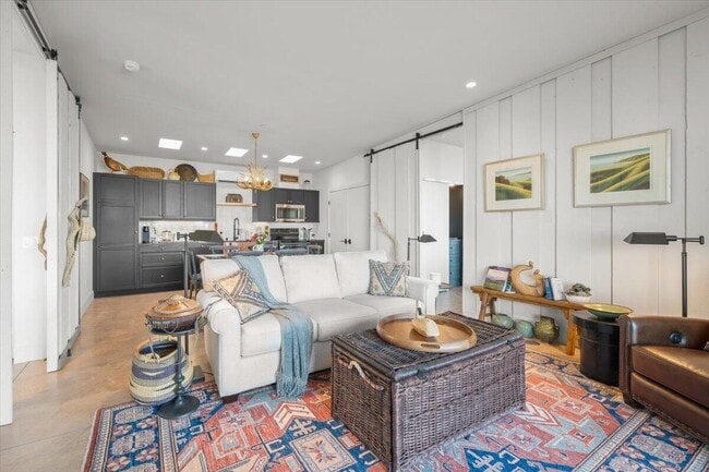 Building Photo - 60620 Kimlin Ave