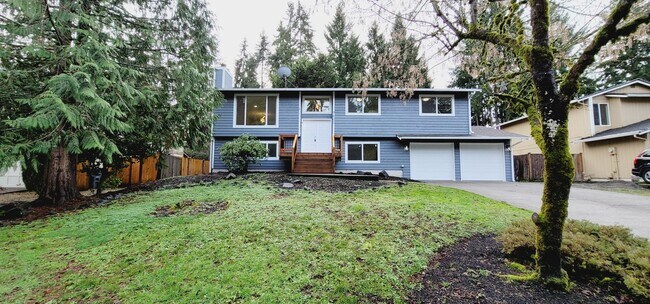 Foto del edificio - Stunning 4 bedroom House in an amazing location of Puyallup!