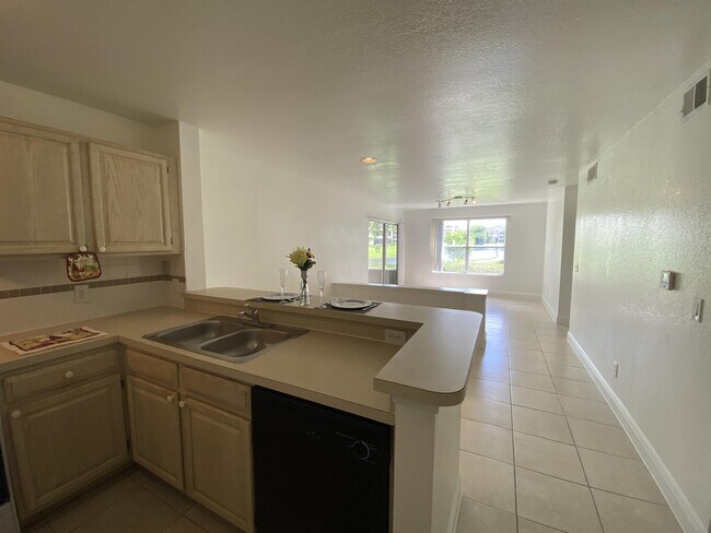 Building Photo - 1725 Palm Cove Blvd