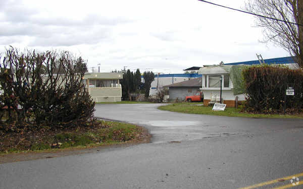 Primary Photo - Suburban Villa Mobile Home Park