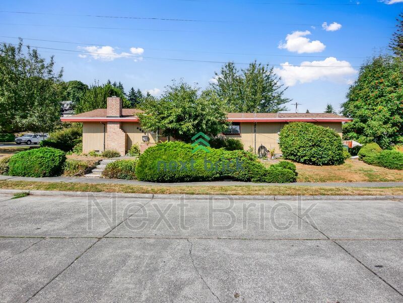 Primary Photo - 4556 50th Ave SW