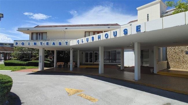 Building Photo - 3030 Marcos Dr