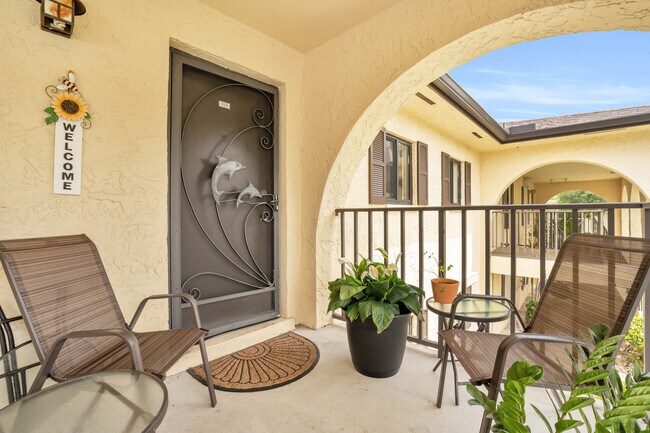Building Photo - 4640 Chantelle Dr