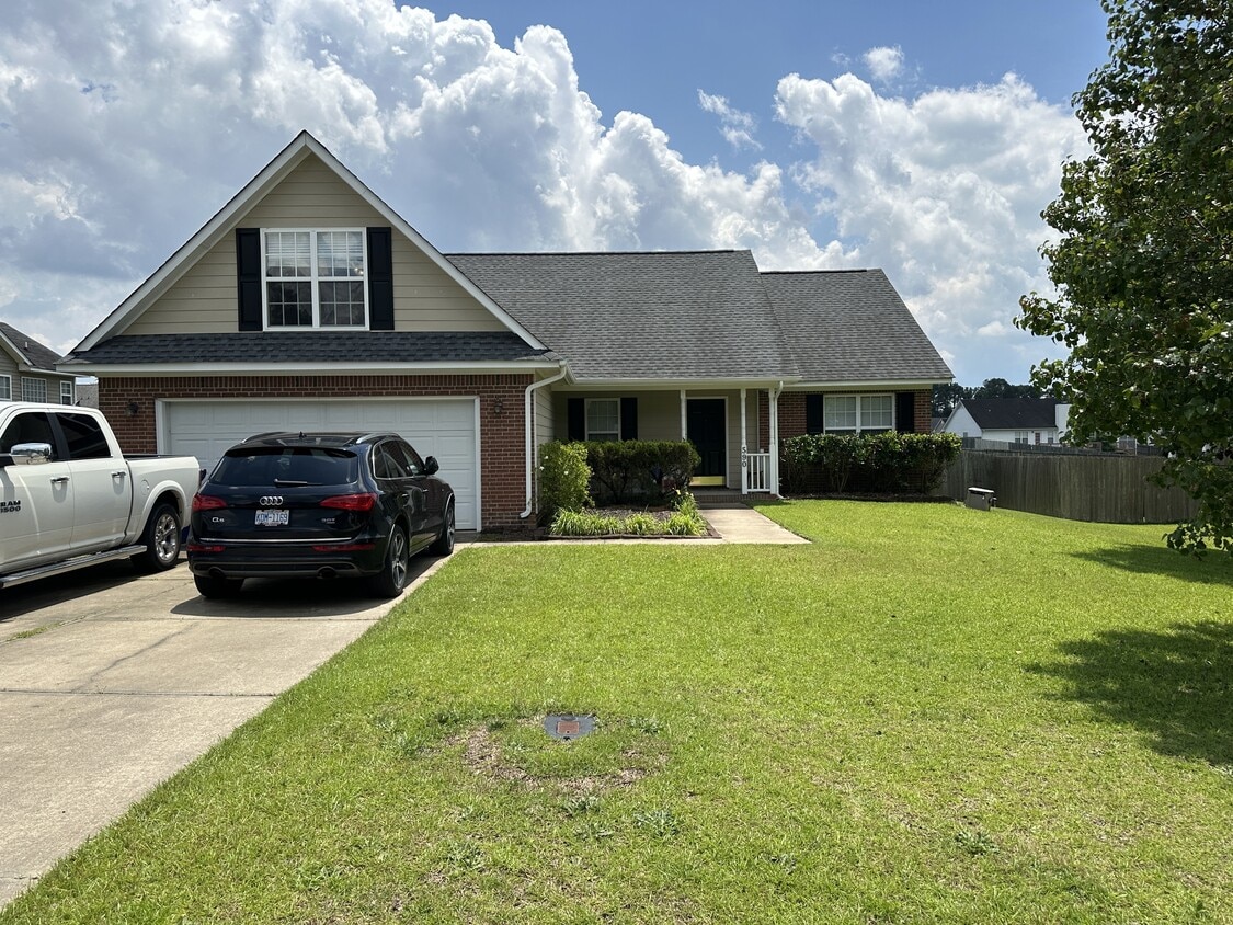 Foto principal - 590 Americana Dr