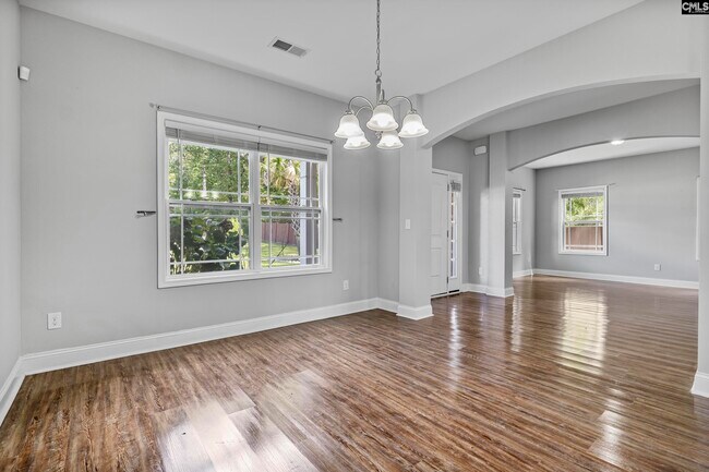 Foto del edificio - 38 Athlone Ct