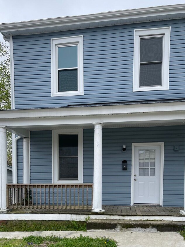 Beautiful two story duplex House Rental in Petersburg, VA