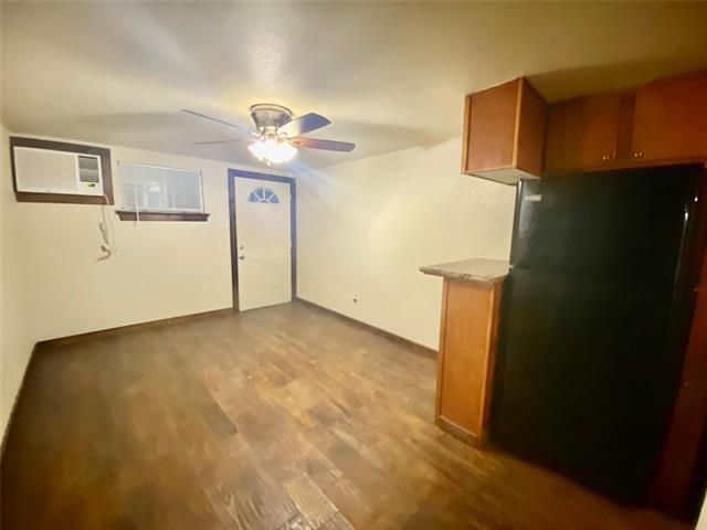 Foto del edificio - 625 Redbud Ln