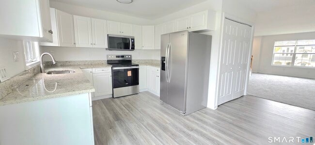 Foto del edificio - 274 Bridgeport Ave