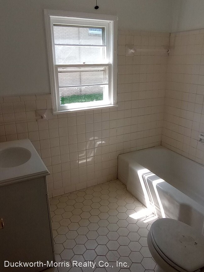 Building Photo - 3 br, 1 bath House - 2610 Greensboro Avenue