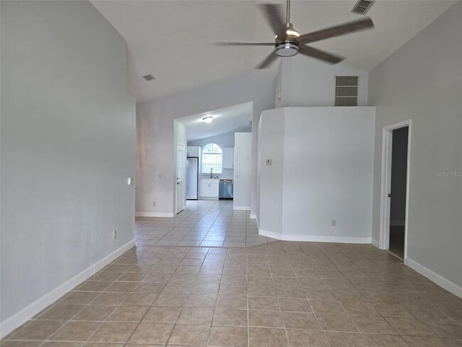 Building Photo - 135 S Roma Way