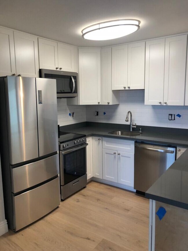 Foto del edificio - 1 bedroom in Oakland CA 94606