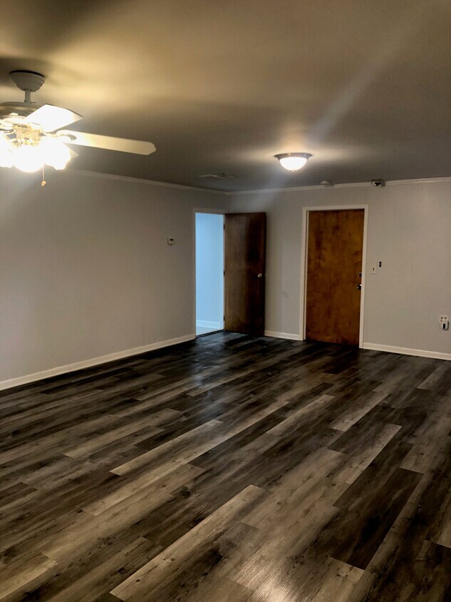 Foto principal - 4837 Grove St