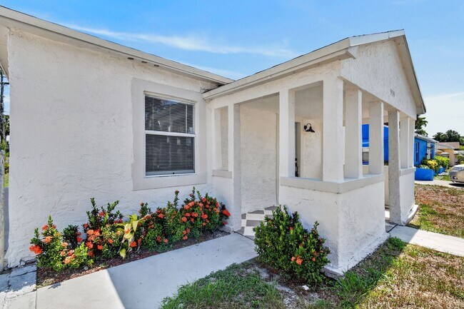 Building Photo - Move-In Made Simple: First Month’s Rent + Security Deposit Only to Move-In!