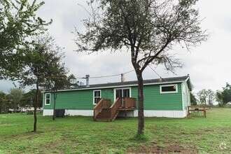 Building Photo - 1185 FM812