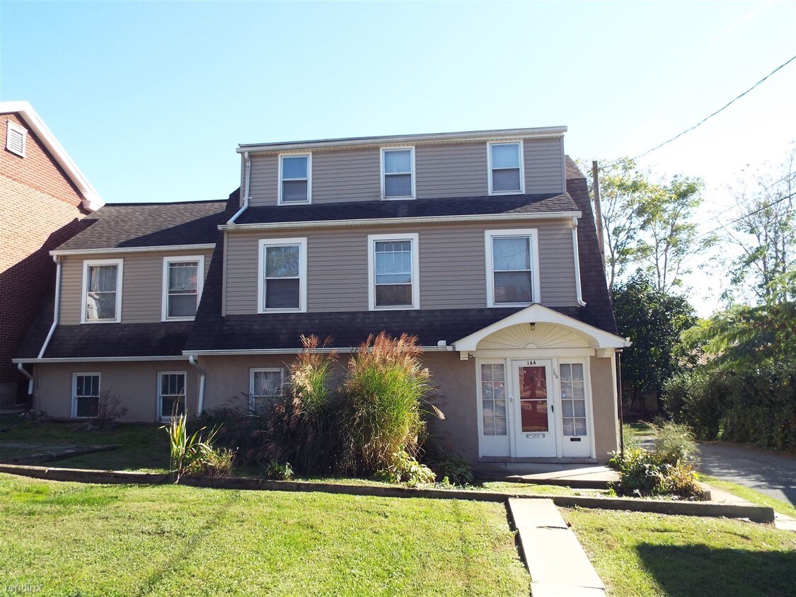 2 br, 1.5 bath 164 W High St Apt 101 Condo for Rent in