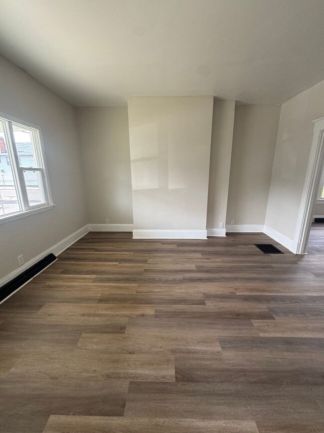 Photo - 714 Clinton Ave House